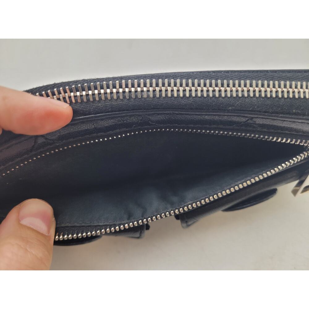 Marc Jacobs Quilted Black Leather Push Lock Zip Clutch Wallet - Picture 8 of 10